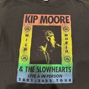 Kip Moore Concert Graphic Tee
UNISEX